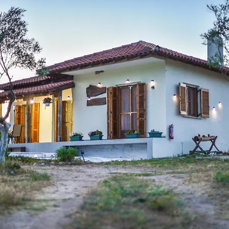 Vast Emerald, The Only House In Kavourotrypes