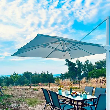 Vast Emerald, The Only House In Kavourotrypes Sarti