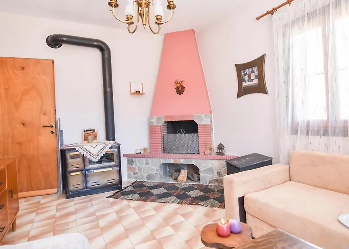 بيت للعطل Vast Emerald, The Only House In Kavourotrypes *